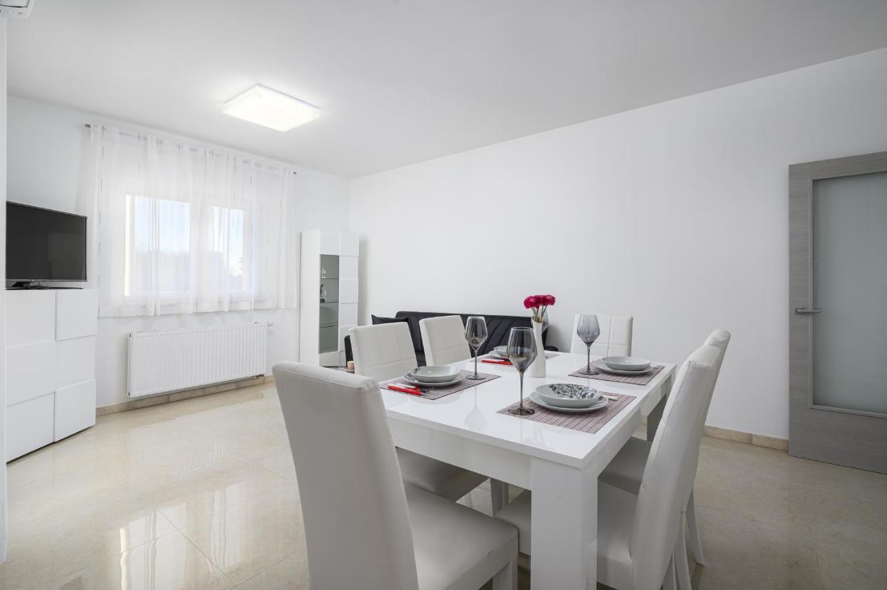 Stancija Amorozo 5 Poreč Exteriér fotografie