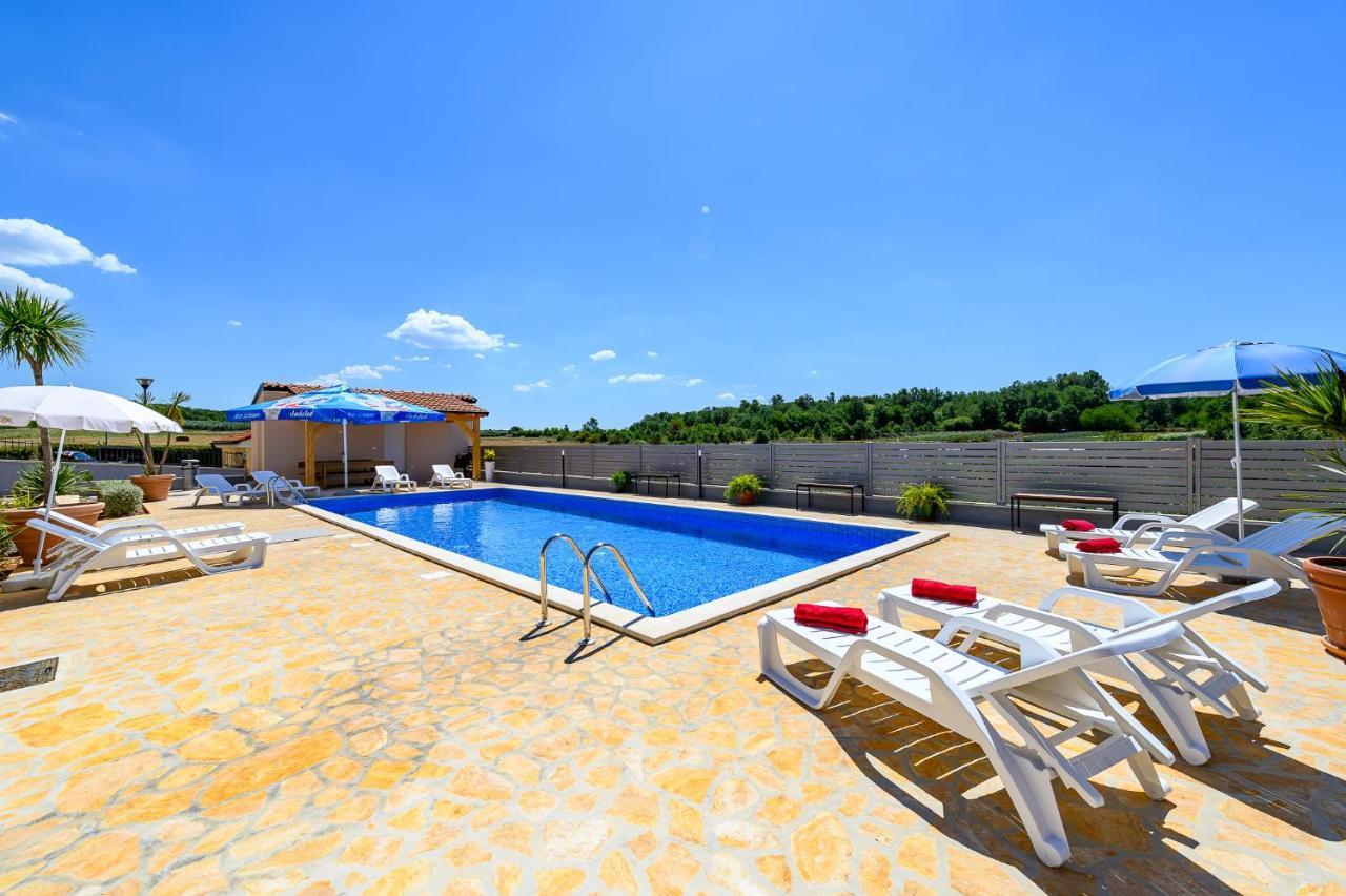 Stancija Amorozo 5 Poreč Exteriér fotografie